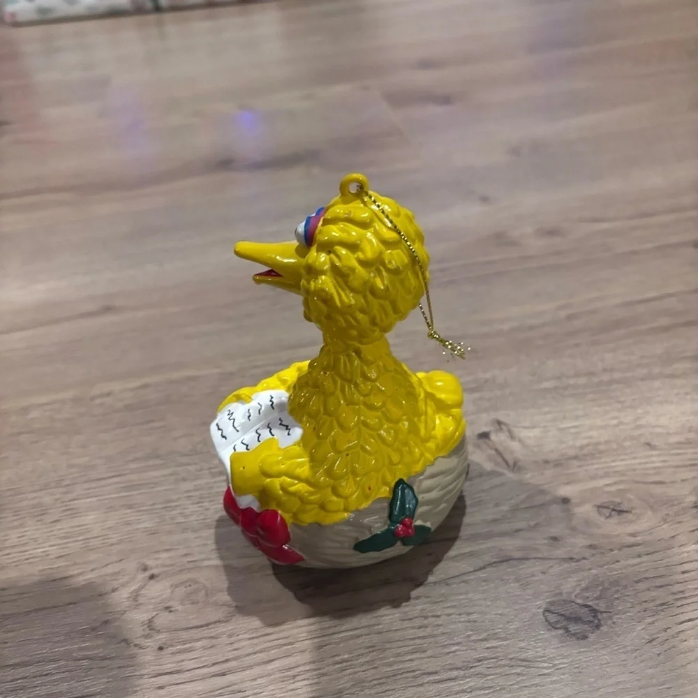 Vintage Sesame Street BIG BIRD IN NEST WITH BOOK 5
